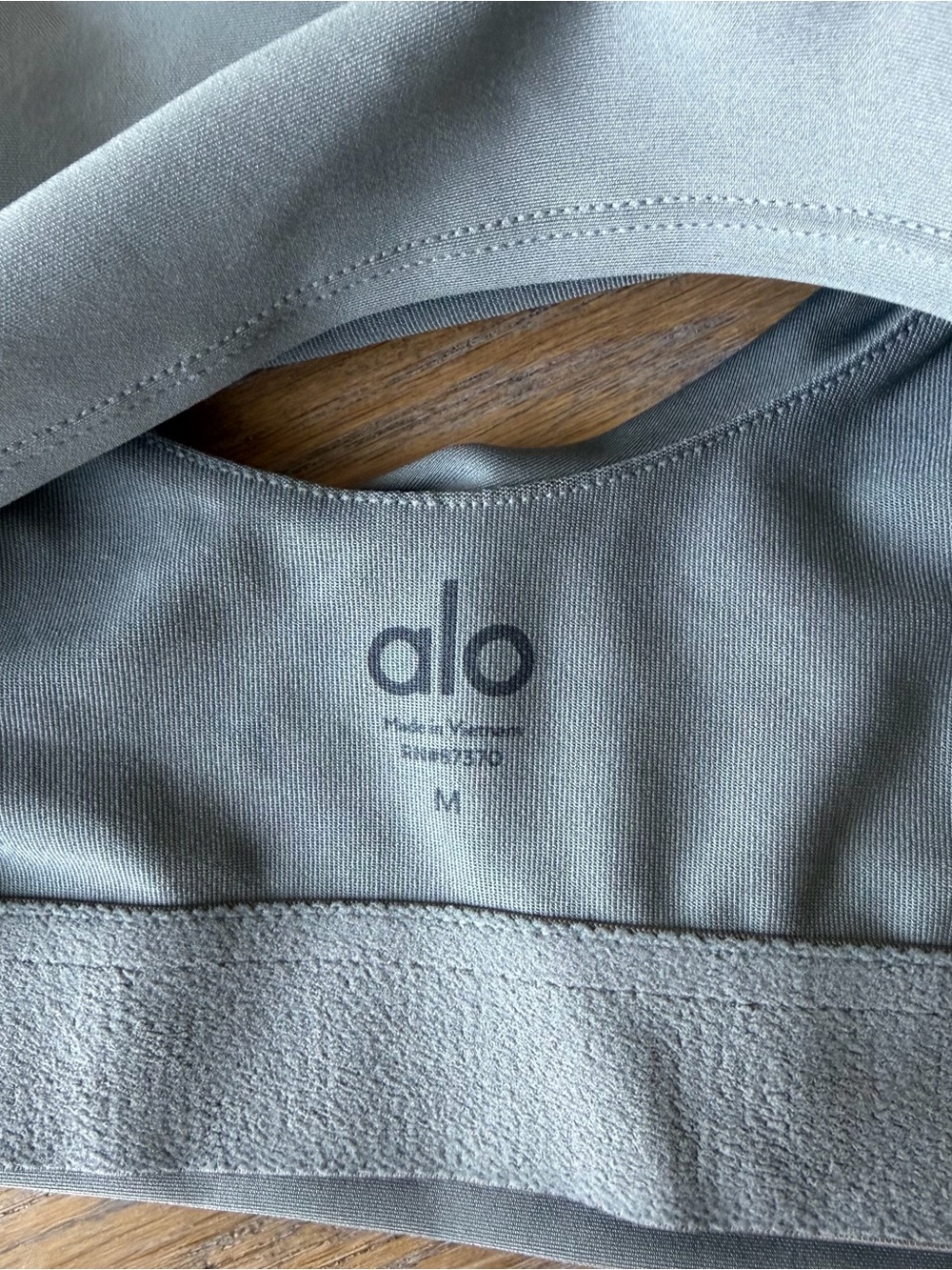 Alo Yoga Airlift Fuse Bra Tank - Sterling - Medium - Picture 5 of 5